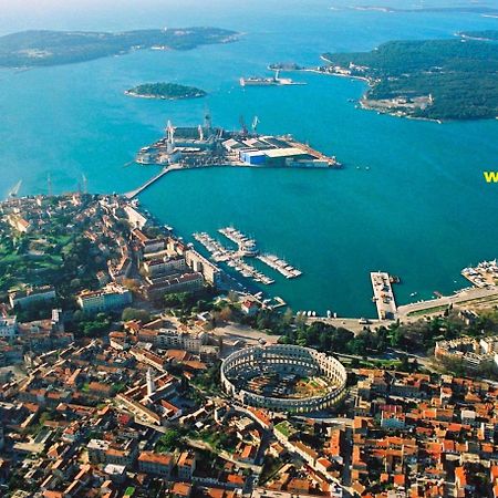 Pietas Iulia Appartement Pula Buitenkant foto