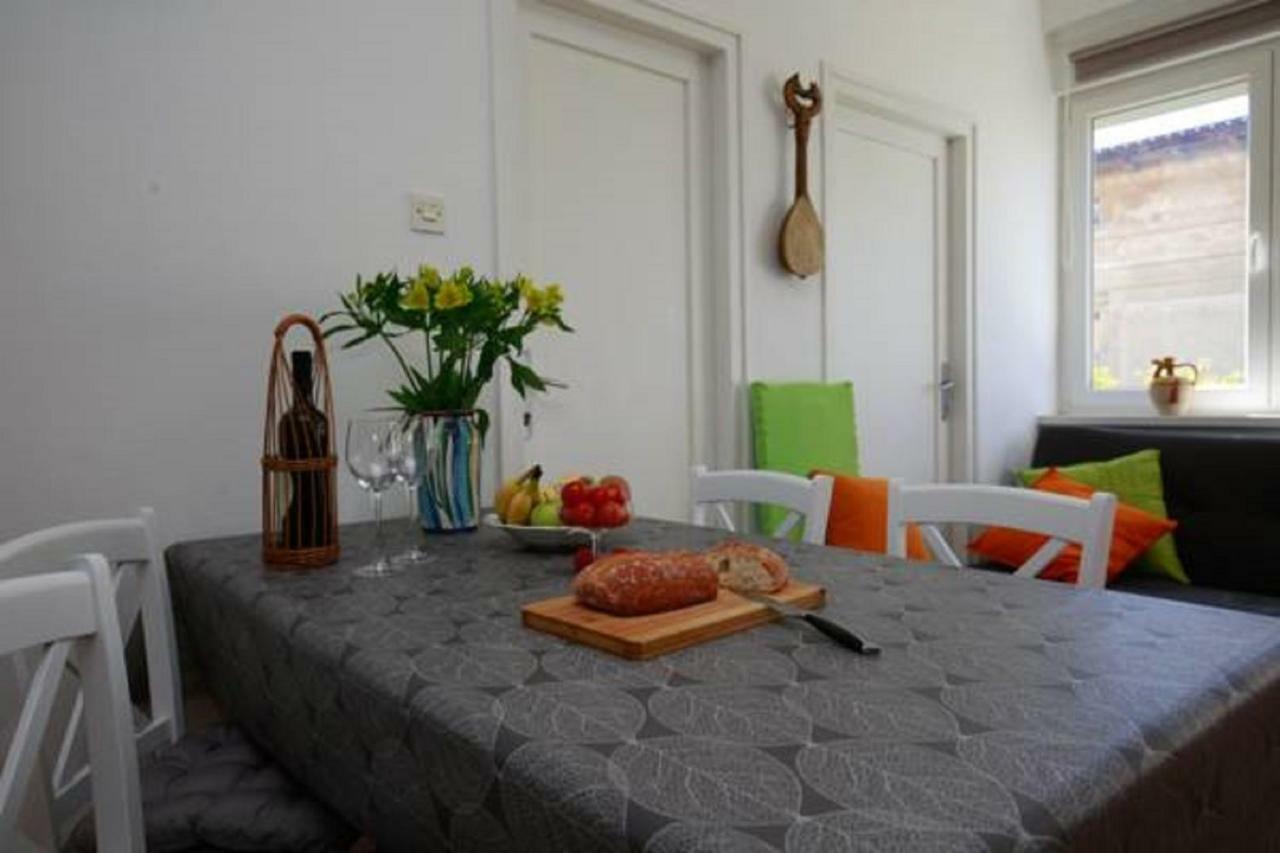 Pietas Iulia Appartement Pula Buitenkant foto