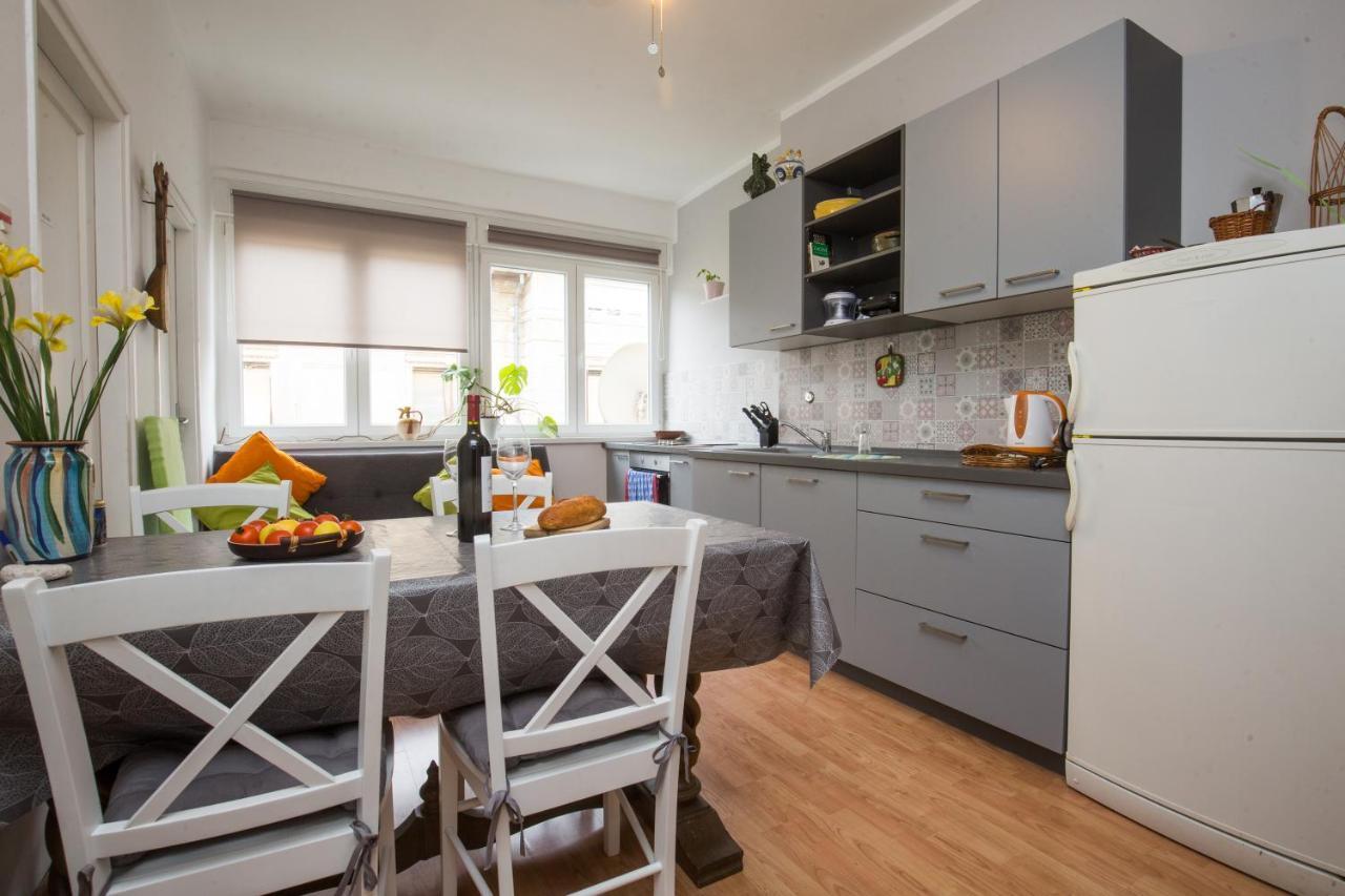 Pietas Iulia Appartement Pula Buitenkant foto
